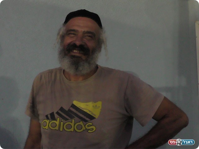 גם סמלי העבר נכחו. שלמה קירט (שקד מורג)